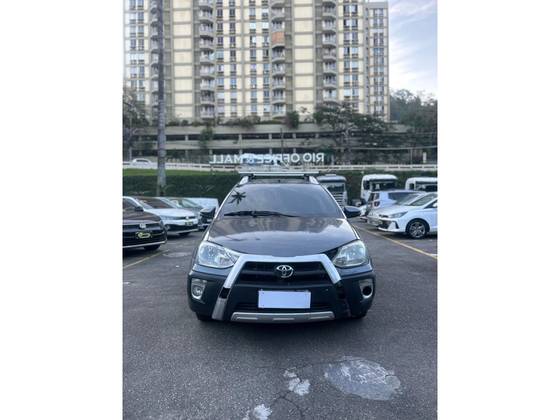TOYOTA ETIOS CROSS 1.5 16V FLEX 4P MANUAL TOYOTA ETIOS CROSS 1.5 16V FLEX 4P MANUAL